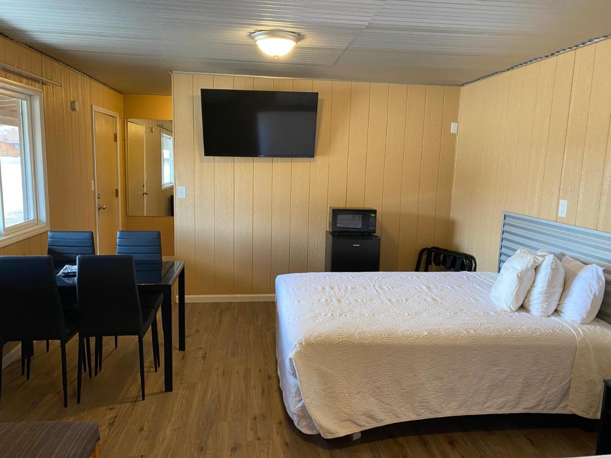 Big Bear Motel Cody Exterior photo