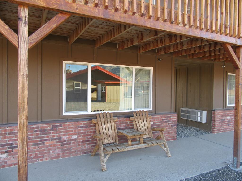 Big Bear Motel Cody Exterior photo