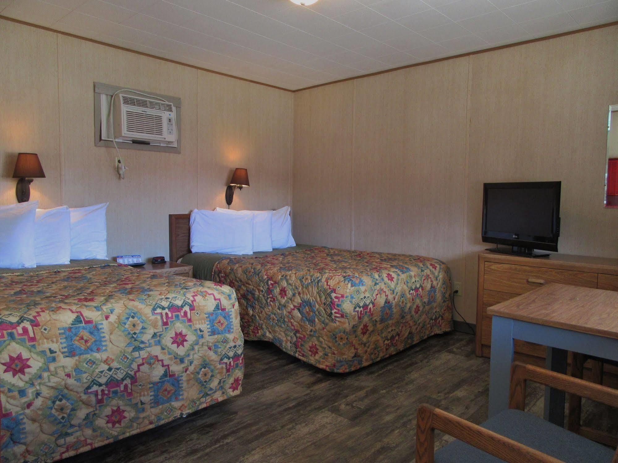 Big Bear Motel Cody Exterior photo